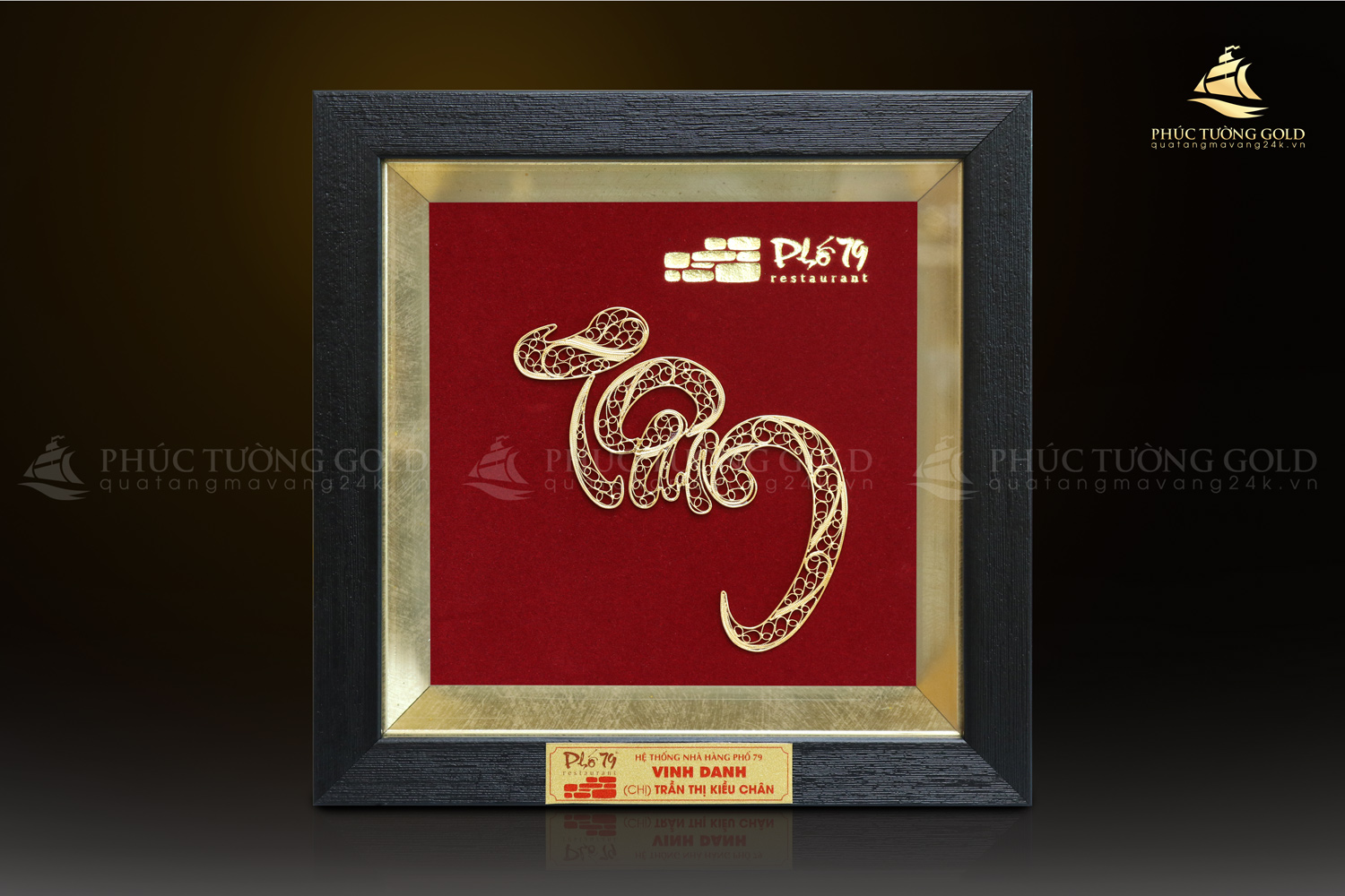 Nha-hang-pho-79-dat-tranh-chu-tam-tang-can-bo-nhan-vien-cong-ty