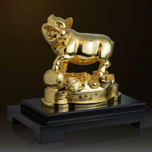 Quà tặng tượng heo mạ vàng 24k – TH02