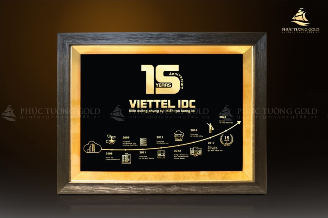 Thiet-ke-tranh-ky-niem-15-nam-thanh-lap-Viettel-IDC