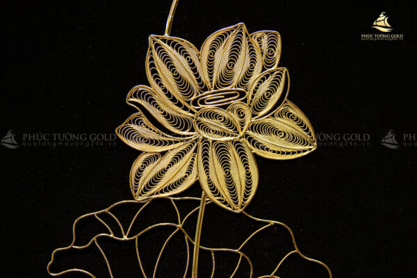 Tranh chữ "Thọ" và hoa sen mạ vàng 24k - CT02 - Ảnh 4