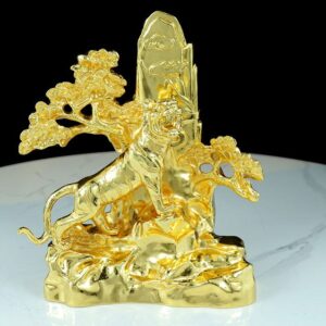 Tượng Hổ đứng bên cây tùng mạ vàng 24k - TH07