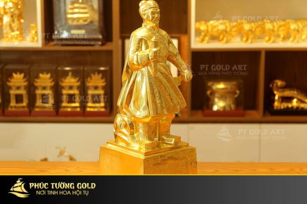 Tượng Hưng Đạo vương Trần Quốc Tuấn dát vàng - HD05 - Ảnh 3