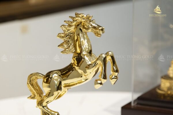 Tượng ngựa mạ vàng 24k đế pha lê - TN03 - Ảnh 5