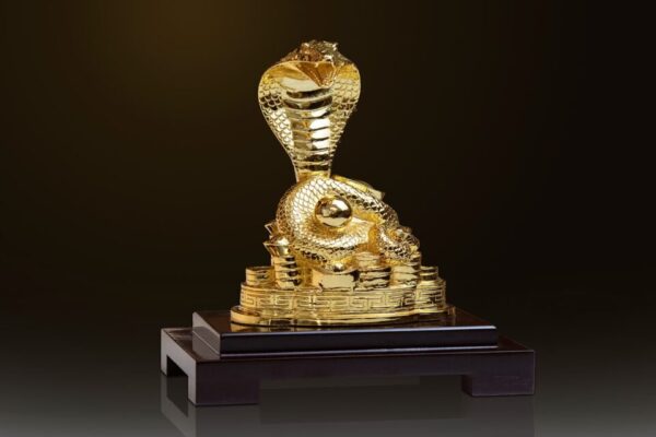 Tượng rắn vượng tài mạ vàng 24k - TR14