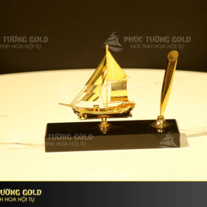 Giá cắm bút mô hình thuyền mạ vàng 24k - CB03