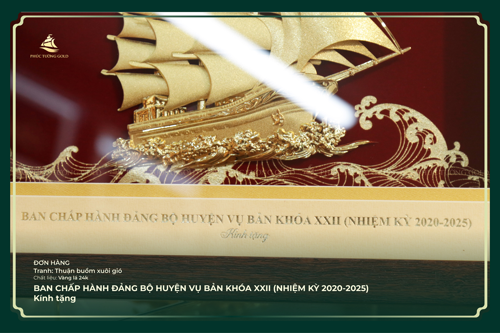 Tranh-thuyền-vàng-lá-24k-cho-BCH-Đảng-Bộ-Vụ-Bản-khóa-XXII
