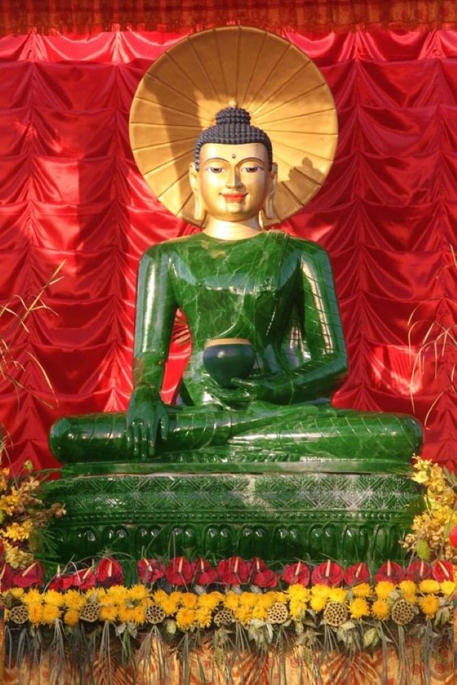tuong-phat-ngoc Tượng Phật ngọc