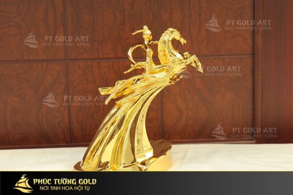 Tượng Thánh Gióng mạ vàng 24K - TG02